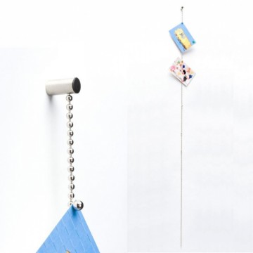 Duo design BULETO bolletjes fotoketting met design ophanghaakje 150 cm incl 10 bol magneten