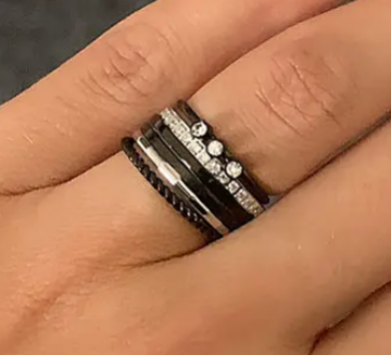 Charmins ring matt  shiny sfeer