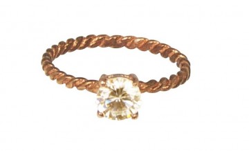 Charmins ring twisted rose